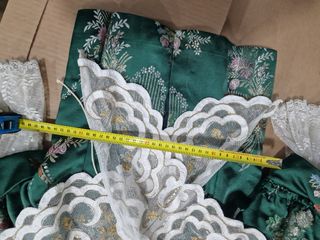 Traje de fallera,las medidas están por las fotos,t