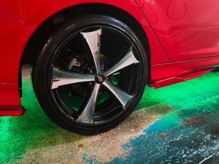 Ford Focus  RS llantas 19  neumáticos semi nuevos