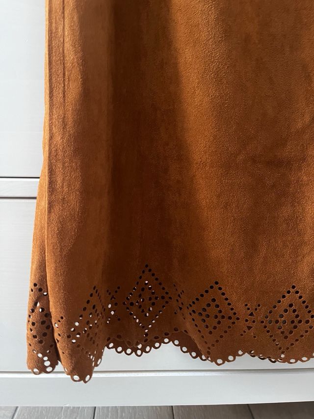 Vestito smanicato in camoscio