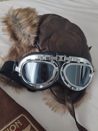 Cazadora y gorro aviador