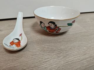 Cuenco de porcelana china sellada