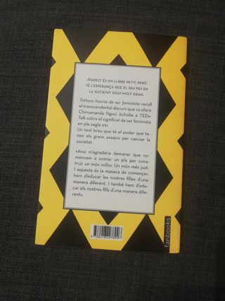 Tothom hauria de ser feminista