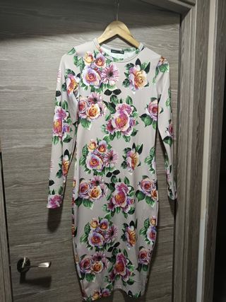 Vestido de flores para coctel