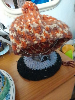 Hecho a mano ,lana,algodon, ganchillo, media