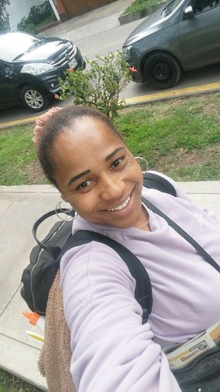 Cuidadora del adulto mayor y niños