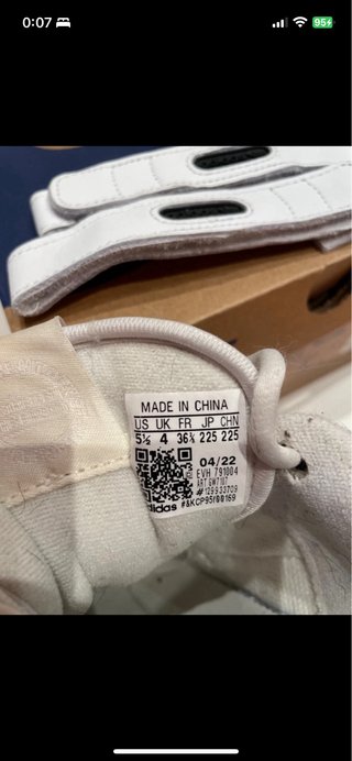 Adidas forum low