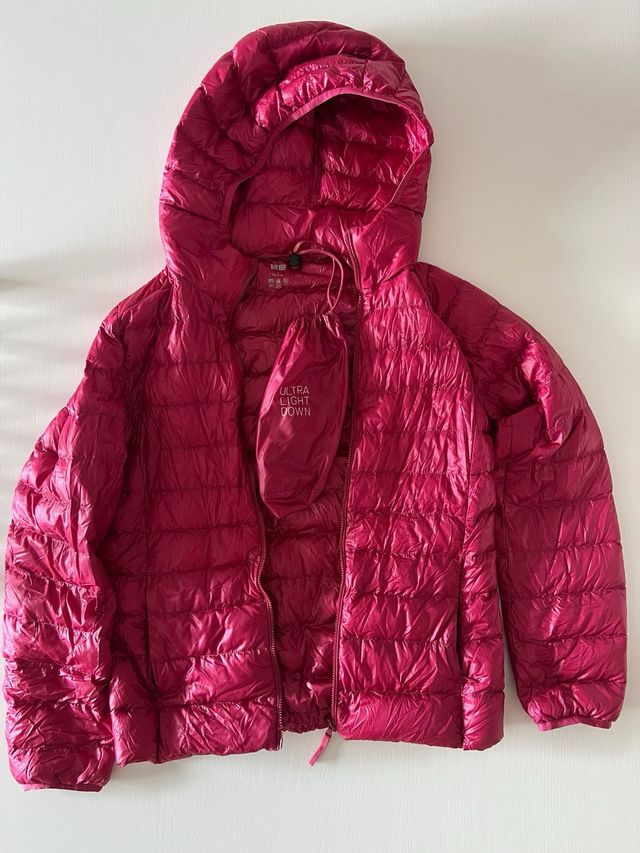 Chaqueta Uniqlo ultraliviana de pluma talla S