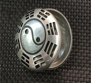 Antiguo Incensario Ying Yang. Sello base 
