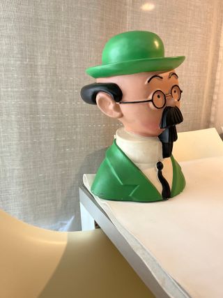  BUSTO DEL PROFESOR TORNASOL 