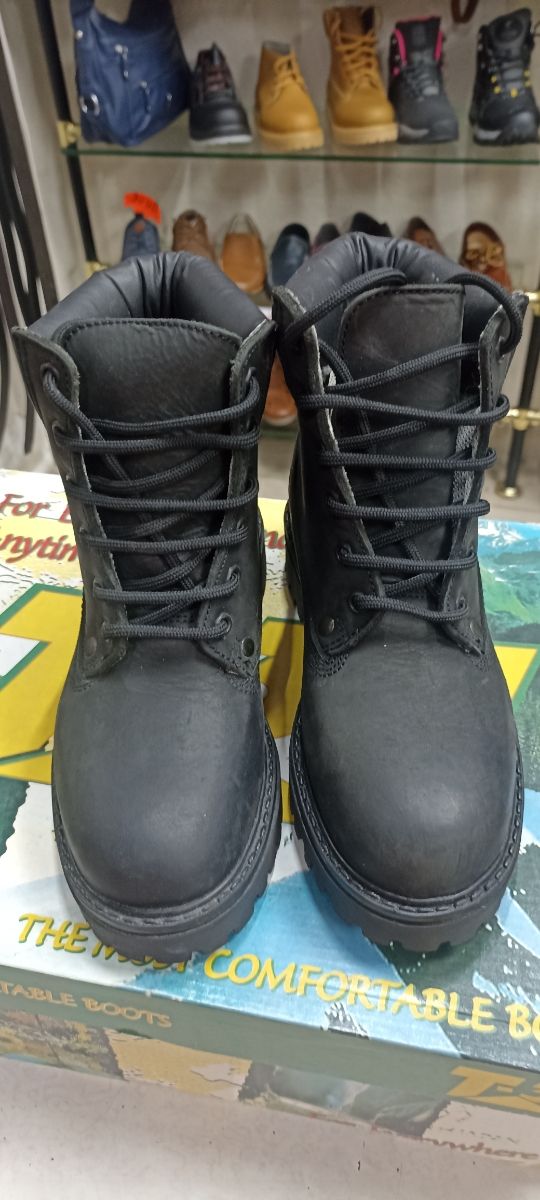 Botas de piel tipo Panamá