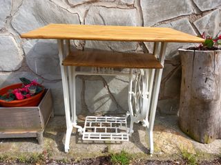 MARAVILLOSA MESA AUXILIAR-ENTRADITA VINTAGE