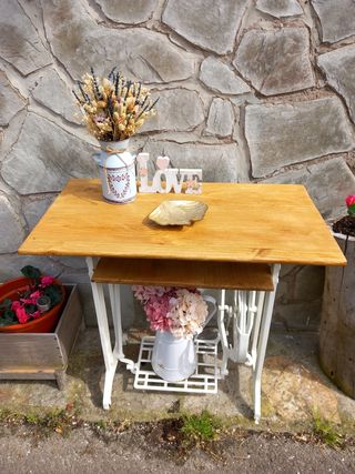 MARAVILLOSA MESA AUXILIAR-ENTRADITA VINTAGE