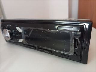 RADIO COCHE NUEVA CON BLUETOOTH USB MICROSD AUX