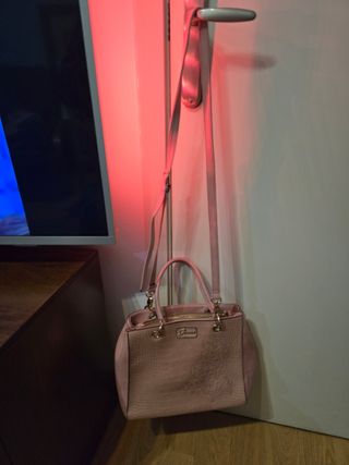 Bolso guess rosa