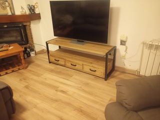 Fabricamos muebles y mesas a medida 