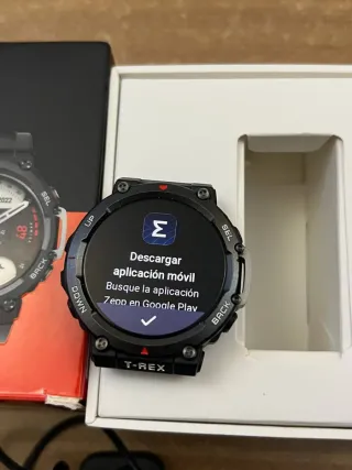Reloj Amazfit T-Rex 2 smart watch sin correa.