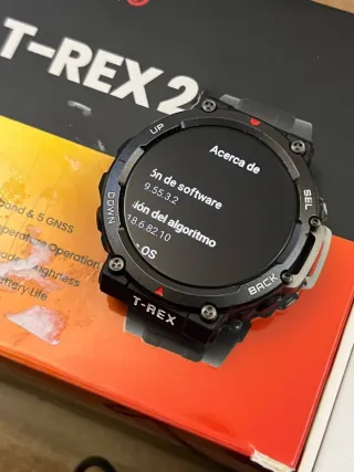 Reloj Amazfit T-Rex 2 smart watch sin correa.