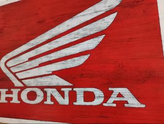 Cartel Honda en madera