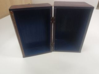 CAJA OCULTA EN LIBROS