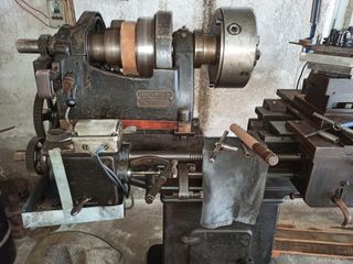 Tornio manuale