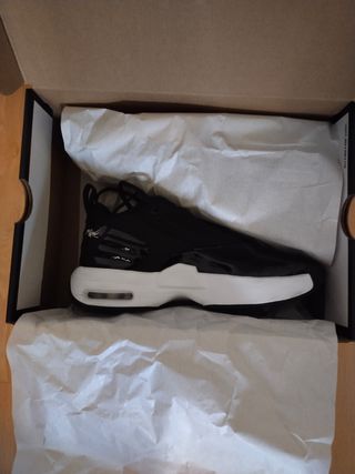 Jordan max