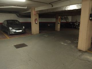 Alquilo 1 plaza  parking