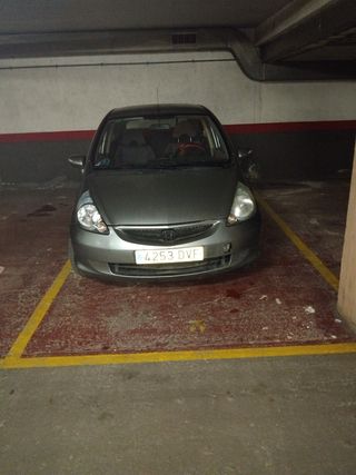 Alquilo 1 plaza  parking