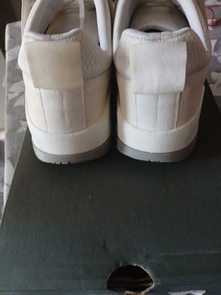 Scarpe sportive 
