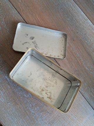 Scatola di latta vintage