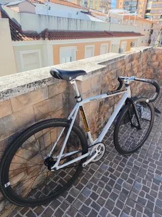 Bicicleta fixie fabricbike