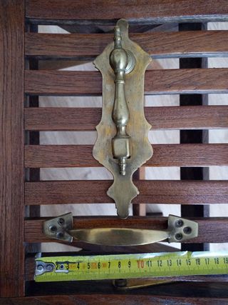 picaporte, llamador latón antiguo.