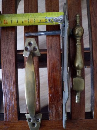 picaporte, llamador latón antiguo.