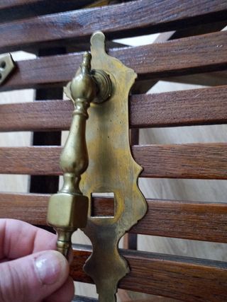 picaporte, llamador latón antiguo.