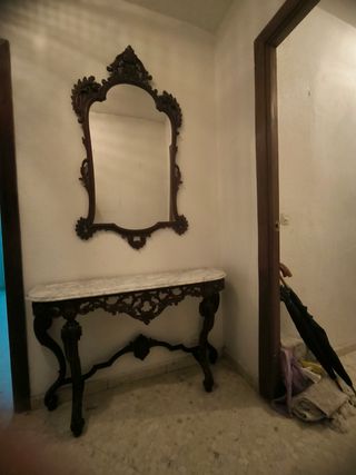 Mueble recibidor y espejo