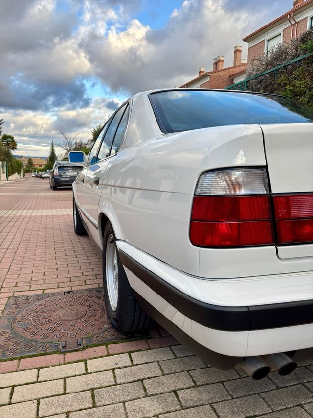Coche Histórico BMW 535i