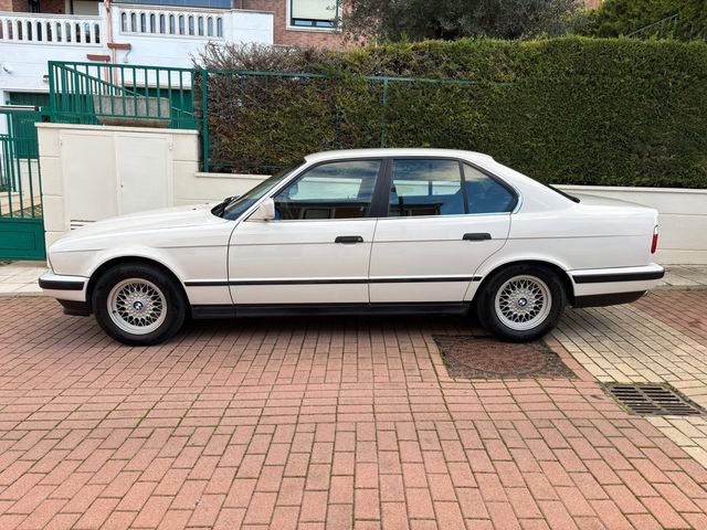 Coche Histórico BMW 535i