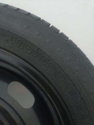 Neumatico Michelin 185-60 R15
