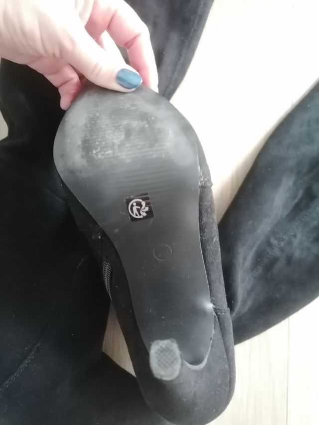 Botas altas negras tacón 36