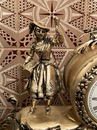 Reloj y 2 candelabros a juego