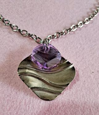 Collar colgante de Lotus