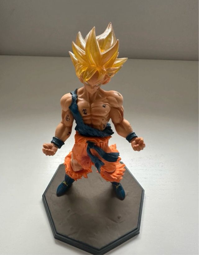 Figura de Goku. Dragon Ball