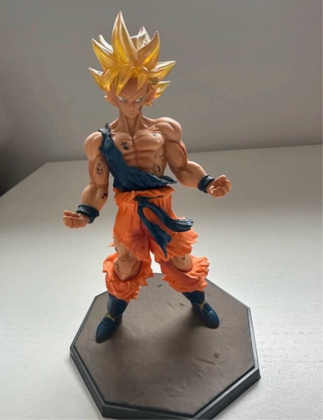 Figura de Goku. Dragon Ball