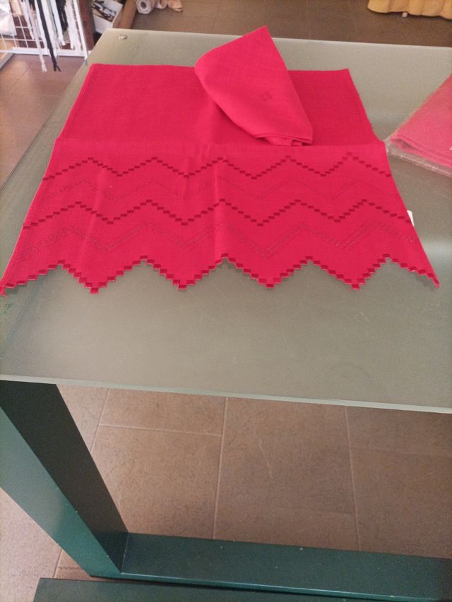 3 conjuntos Mantel mesa y 6 servilletas