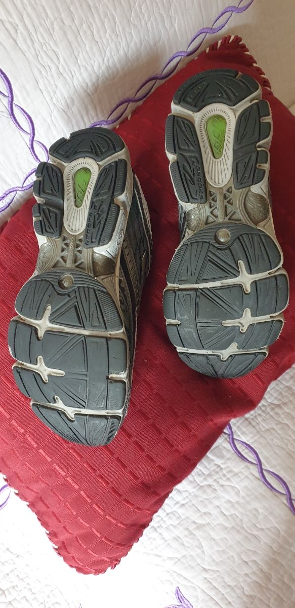 ZAPATILLAS DE RUNNING BROOKS GLYCERIN 8