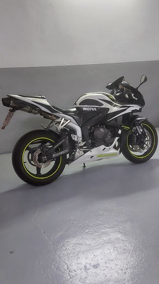 Pintor de motos y coches