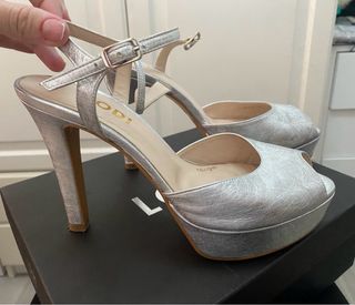 Zapatos tacon lodi talla 39