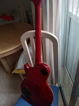 Guitarra eléctrica.