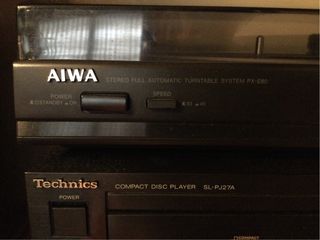 Tocadiscos Aiwa PXE80.