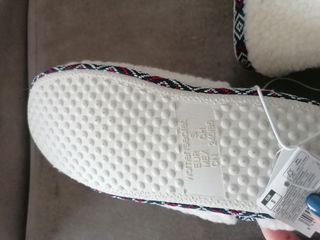 Zapatillas de casa tipo botín nuevas