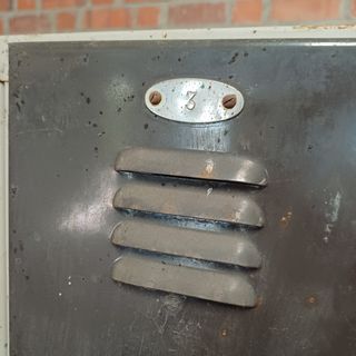 Antigua Taquilla metalica vintage